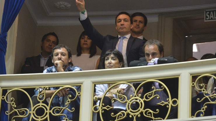 Watson acompañó al gobernador Axel Kicillof en el día de su asunción